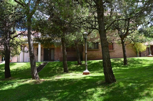 Imagen 18 de 30 de Emblemática Residencia En Country Chumamaya