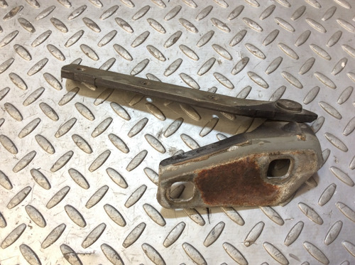 Bisagra Izquierda Cofre Mercedes Benz Ml320 Mod 98-03 Orig (Usado)