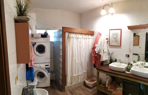 Importante Propiedad En Atlántida, 4 Dormitorios, 3 Baños, Piscina, Barbacoa