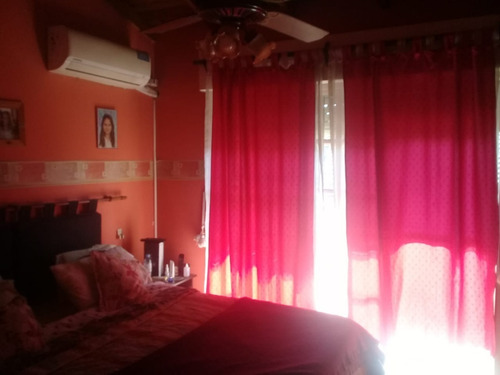 Imagen 11 de 21 de Dúplex De 4 Ambientes Con Cochera Y Patio.