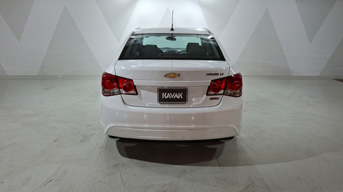 Chevrolet Cruze 1.4 LT J TURBO MT