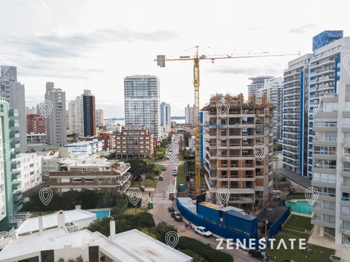 Venta De Apartamento De 2 Dormitorios En Playa Brava