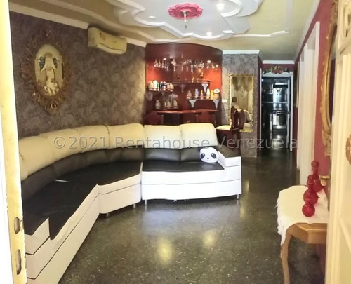 Imagen 1 de 8 de Cómoda Casa En Venta En Urbanismo De Las Calderas # 22-3588 04146954944