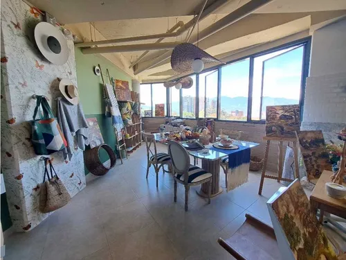 Excelente Local Comercial Distrito Avignon 25 Mt