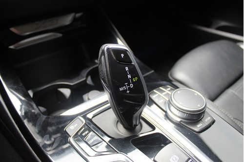 BMW X3 5p xDrive 30i X Line L4/2.0/T Aut