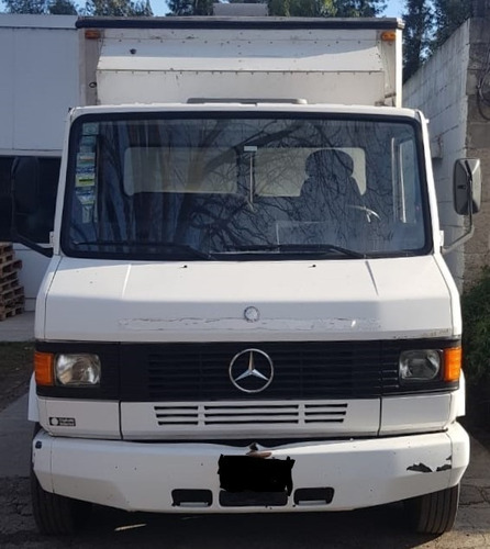 Imagen 1 de 5 de Mercedes Benz 710//mod2014 Y Furgón Aluminio Termico