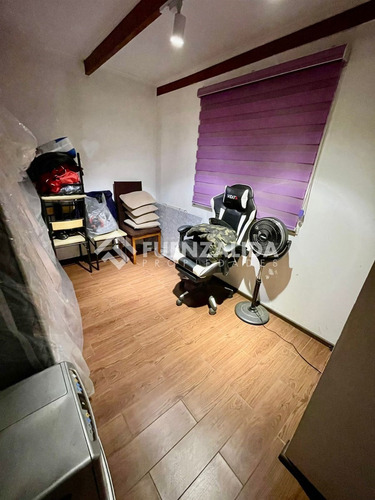 Casa En Venta De 3 Dorm. Con 140 Mt2 De Terreno En Maipú
