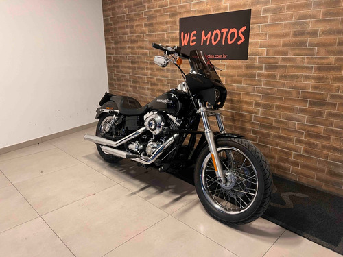 Harley Davidson Dyna Super Glide Custom 2011