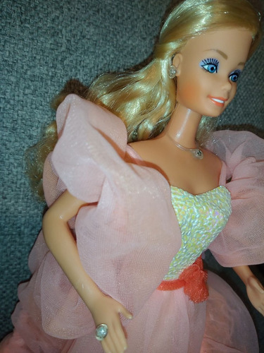 Barbie Colección Superstar Peaches And Cream Vintage 80s (Usado)