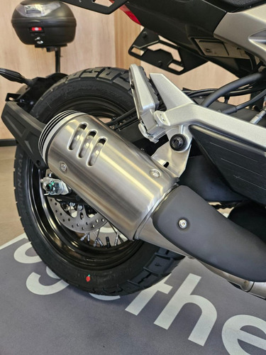 Cf Moto Quilmes - Cl-x 700 Adventure - Bbva - Santander