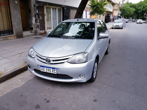 Toyota Etios 1.5 Sedan Xs 2016
