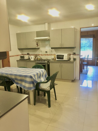 Venta De Exclusiva Casa En Fundo El Sol, Pucón
