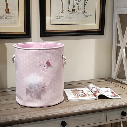 - Cesta Organizadora De Ropa Sucia Con Diseño De Cisne,