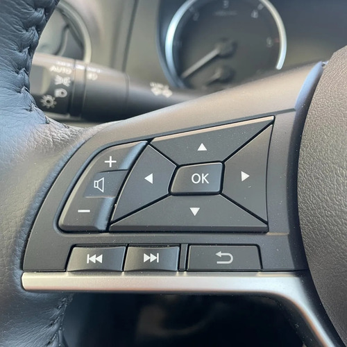 Imagen 24 de 25 de Nissan Frontier Platinum 4x2 At 2023