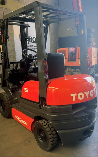 Imagen 4 de 15 de Autoelevador Toyota Nafta 1.5tn