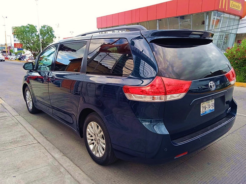 Imagen 5 de 10 de Toyota Sienna Xle 2011