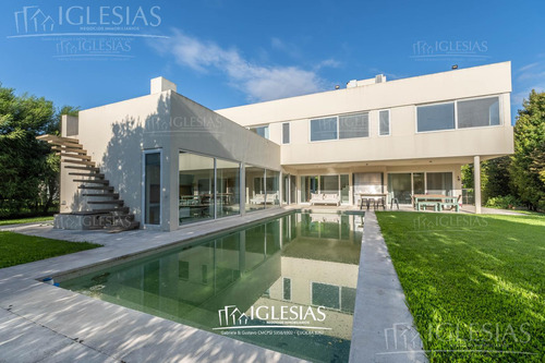 Casa Amoblada Con Tres Suites En Alquiler - Las Caletas - Ideal Expatriados