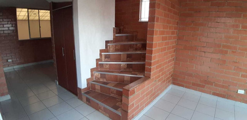 Se Vende Casa Madrid Sector La Finca 1101