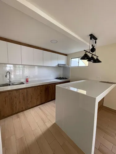 Vendo Casa De 2 Niveles
