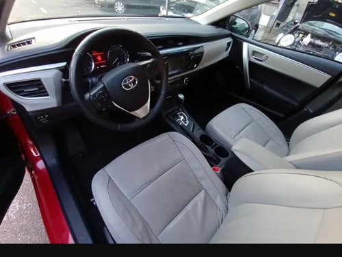 Imagen 4 de 7 de Toyota Corolla 2016 1.8 Xei Cvt Pack 140cv