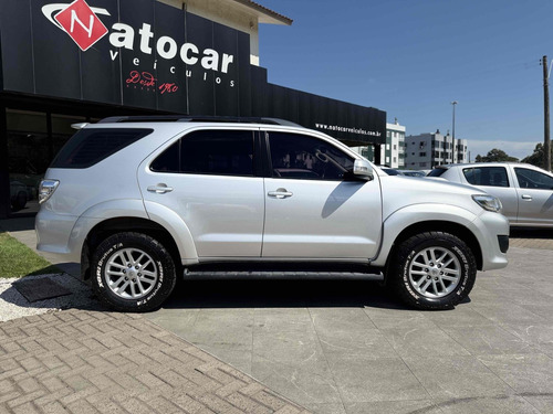 Toyota Hilux SW4 3.0 SRV 4X4 16V TURBO INTERCOOLER DIESEL 4P AUTOMÁTICO