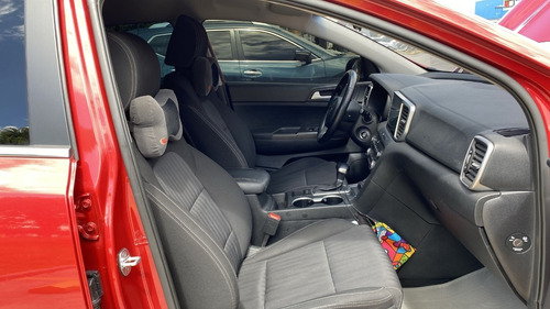 Imagen 20 de 25 de Kia Sportage Hibrida