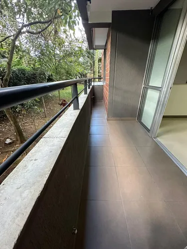 Apartamento En Venta, En La Estrella, Sector Las Brisas.
