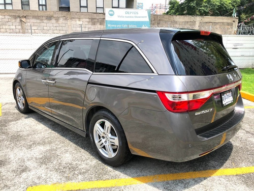 Imagen 3 de 15 de Honda Odyssey Touring 2013 Piel Dvd Factura Agencia Honda