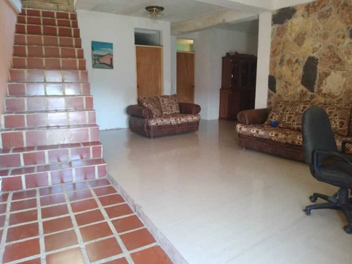 Imagen 10 de 10 de Se Vende Casa 112m2 3h/2b/2p El Junquito 8412