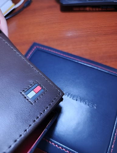 Billetera Tommy Hilfiger