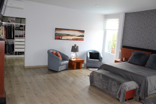 Casa En Venta Urb Altamira Lp