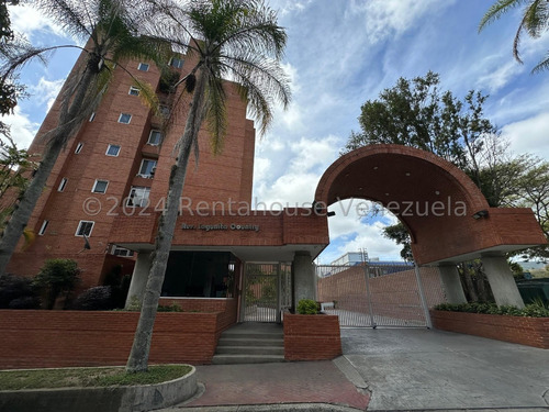 Apartamento En Venta En La Lagunita Country Club 24-20198