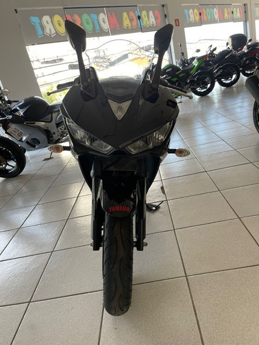 Imagem 8 de 10 de Yamaha R3 2016