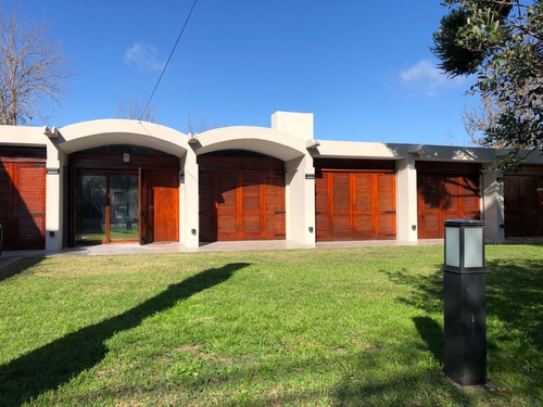 Imagen 19 de 19 de Alquiler Casa 4 Amb Con Parque Y Pileta, Ituzaingo Sur