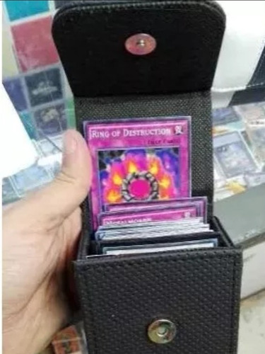 Porta Deck P/65 Cartas + 2 Paquetes Micas Ultra Pro Yugioh