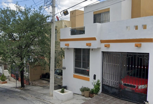 Sk01- Casa En Remate Bancario En C. Durazno, San Genaro, Gral. Escobedo, Nl. (65% Debajo De Su Valor Comercial, Solo Recurso Propio)