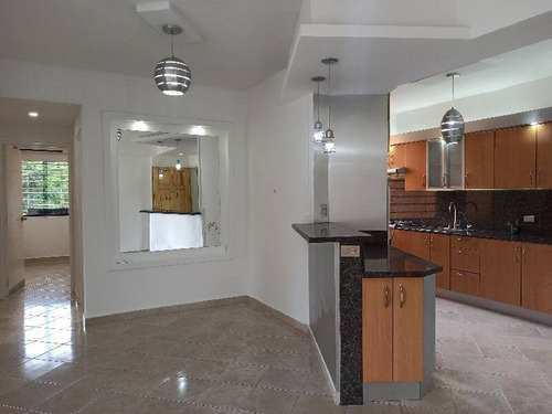 Imagen 5 de 14 de Apartamento En Venta En Naguanagua
