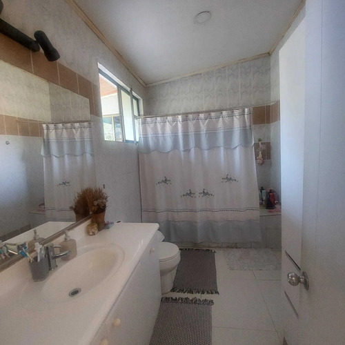 Venta Parcela Con 2 Casas (113863)