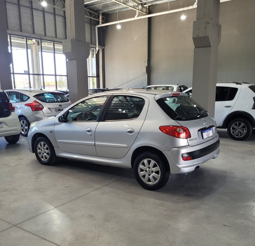Imagen 4 de 17 de Impecable Peugeot 207 Compact Xs 1.9d Año 2009 Con 141.000km