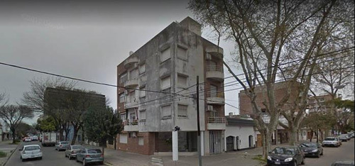 Montevideo Al 3700 - Alquiler Departamento 1 Dormitorio En Rosario