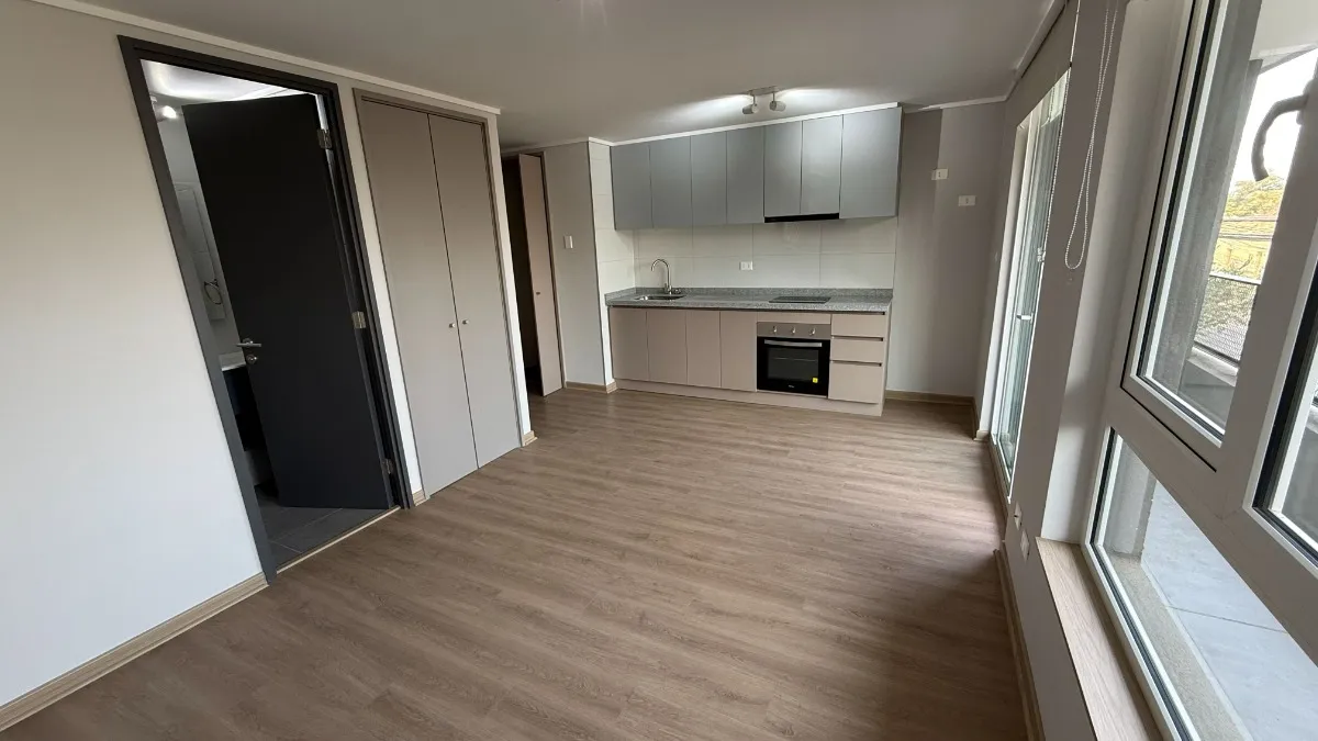 Imagen 2 de 16 de Arriendo Dpto Estudio Con Terraza Nuevo!!