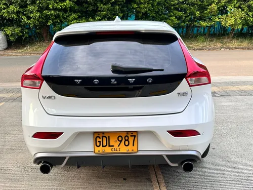 Volvo V40 2.0 T4 Drive-e R-design