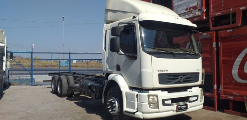 Imagem 6 de 15 de Volvo Vm 270