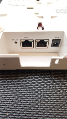 Ruckus Wireless 9u1-r600 802.11ac/abgn Indoor Access Point (Usado)