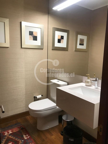 Departamento En Venta De 4 Dorm. En Lo Barnechea