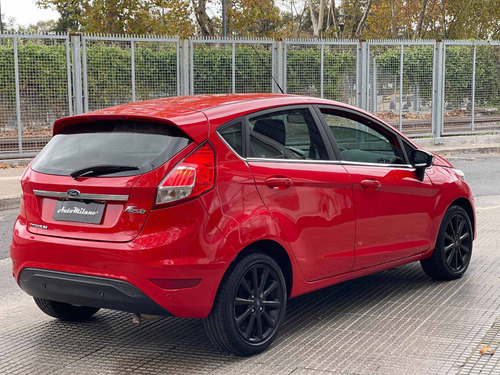 Imagen 6 de 14 de Ford Fiesta Kinetic Design 1.6 Titanium Powershift 120cv
