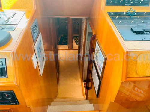 Imagem 7 de 10 de Lancha Carbrasmar 56 Barco Iate N Ferretti Azimut Sunseeker