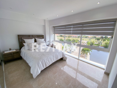 Imagen 10 de 13 de Se Parte De La Unica Isla Artificial En Sur América Isla Paraíso - Apartamento Dúplex Mariajose Chaparro 04148140599