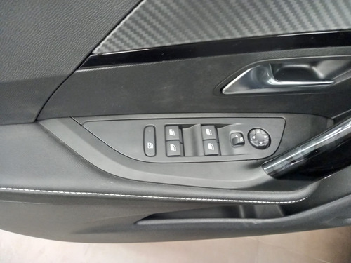Peugeot 2008 1.0T Active