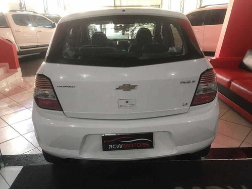 Imagem 5 de 15 de Chevrolet Agile Hatch Lt 1.4 8v (flex) 4p 2012